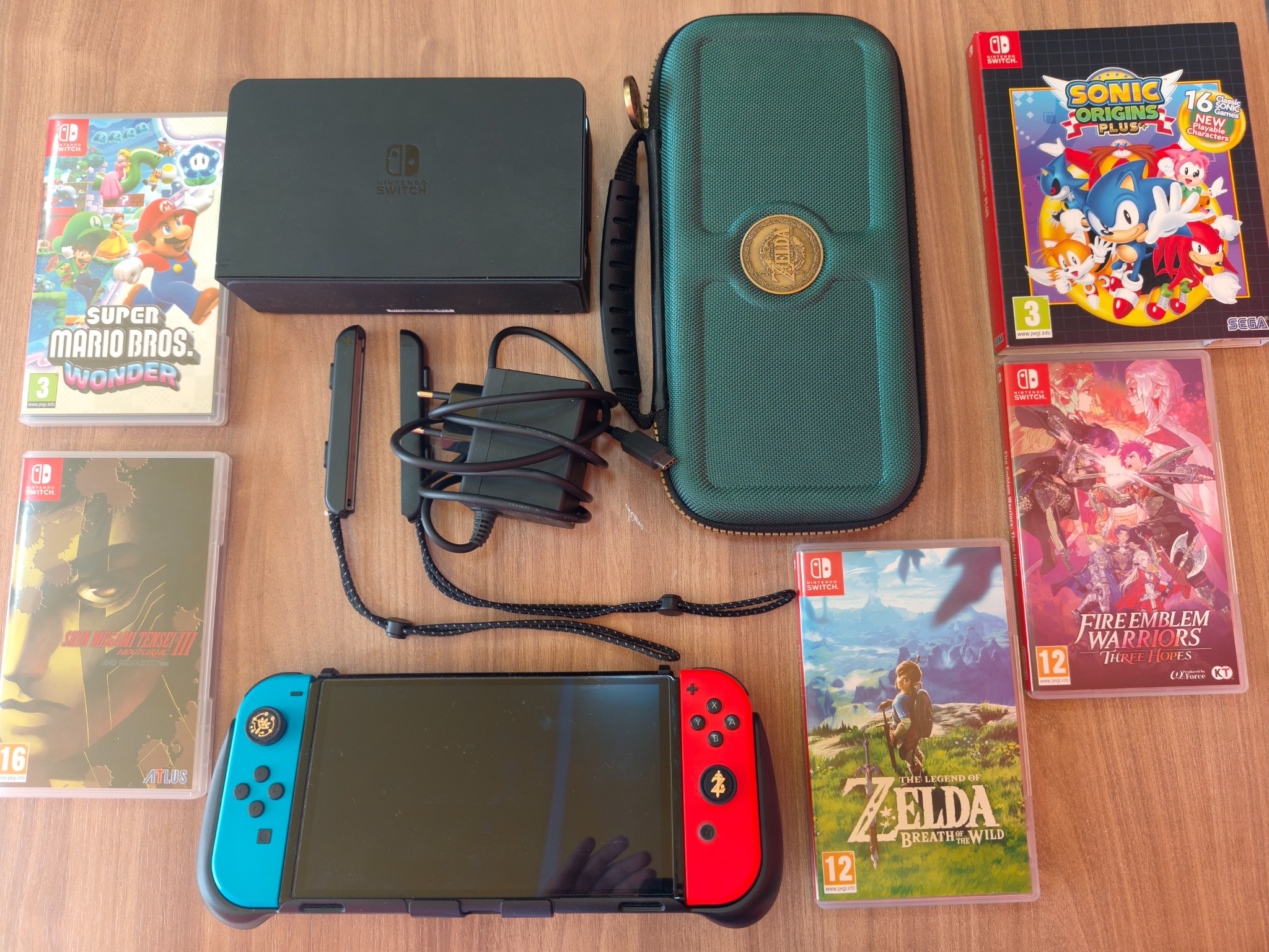 Nintendo Switch OLED + 5 Games and Accessory Set - 1