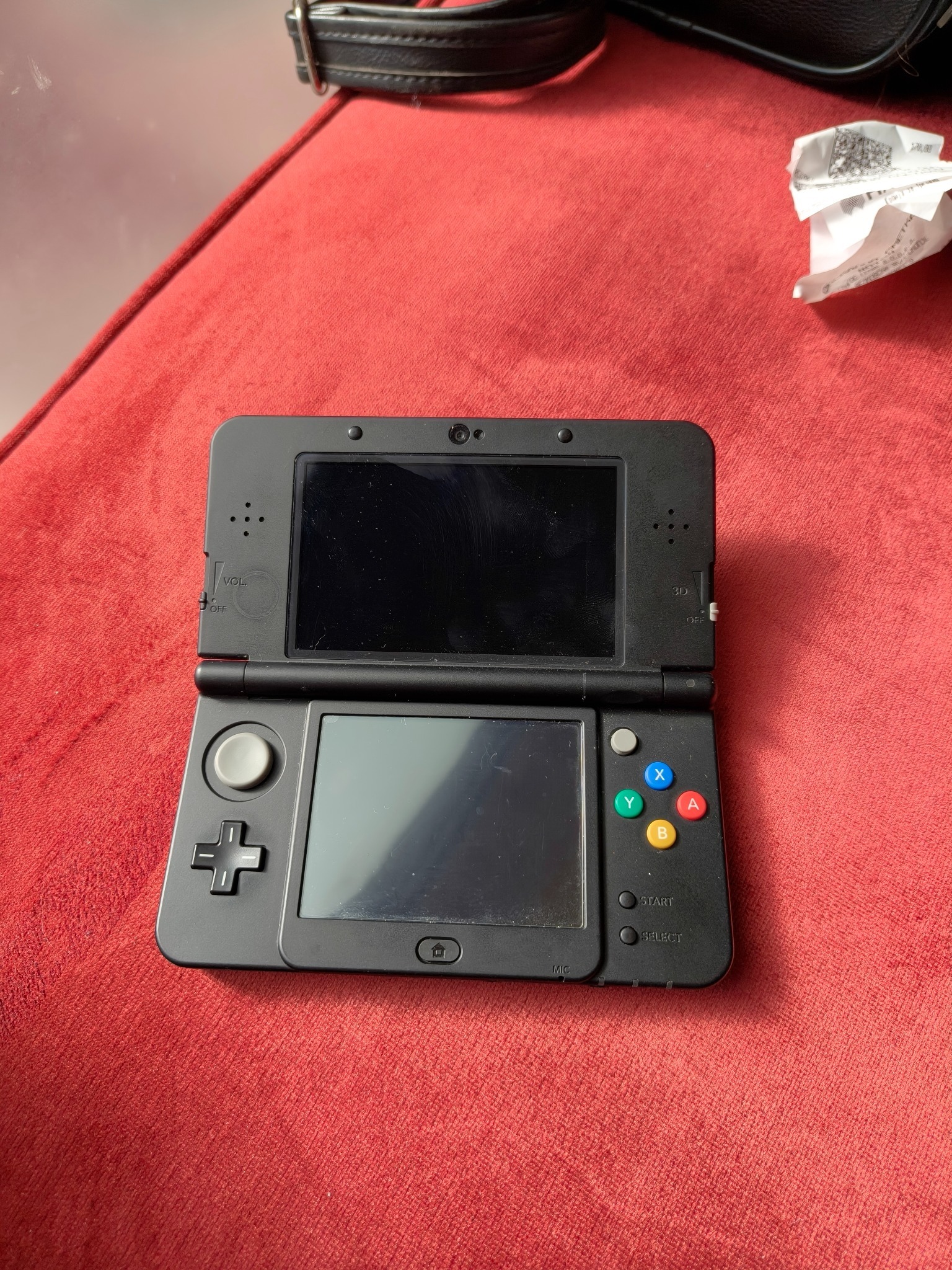 Nintendo New 3DS — Loaded with approximately 50 Games + Carrying Case - 1
